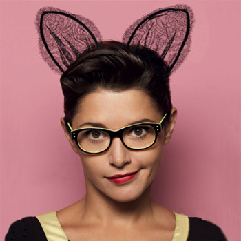 Emma de Caunes, égérie pour les lunettes Krys