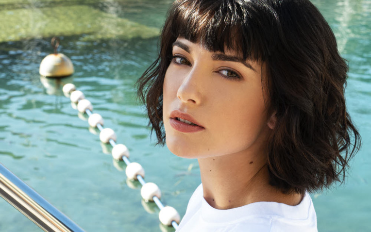 Coupe et coiffure cheveux mi-longs COIFFURE Lucie SAINT-CLAIR - Printemps-été 2021. Coupe et coiffure cheveux mi-longs COIFFURE Lucie SAINT-CLAIR - Printemps-été 2021.