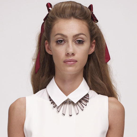 Maquillage et coiffure de poupée Paule Ka Maquillage et coiffure de poupée Paule Ka