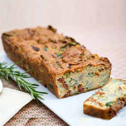 cake aux tomates confites, emmental et aux artichauts cake aux tomates confites, emmental et aux artichauts