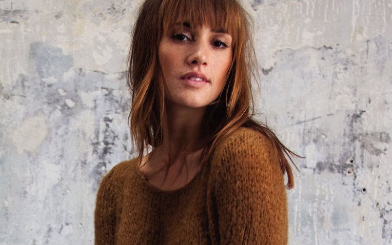 MODELE EXPLIQUE - Long pull en maille jersey XL - Création Phildar. MODELE EXPLIQUE - Long pull en maille jersey XL - Création Phildar.