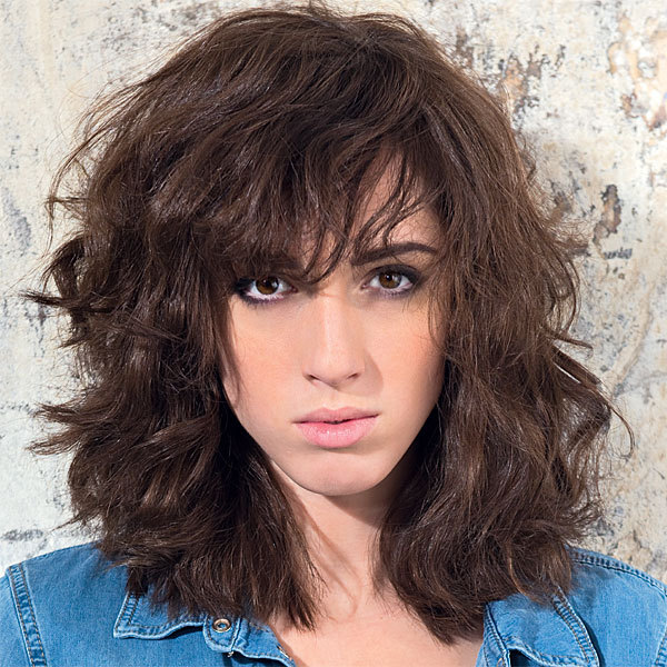 Coiffure cheuveux bouclés longs MOD's HAIR -  printemps-été 2014 Coiffure cheuveux bouclés longs MOD's HAIR -  printemps-été 2014