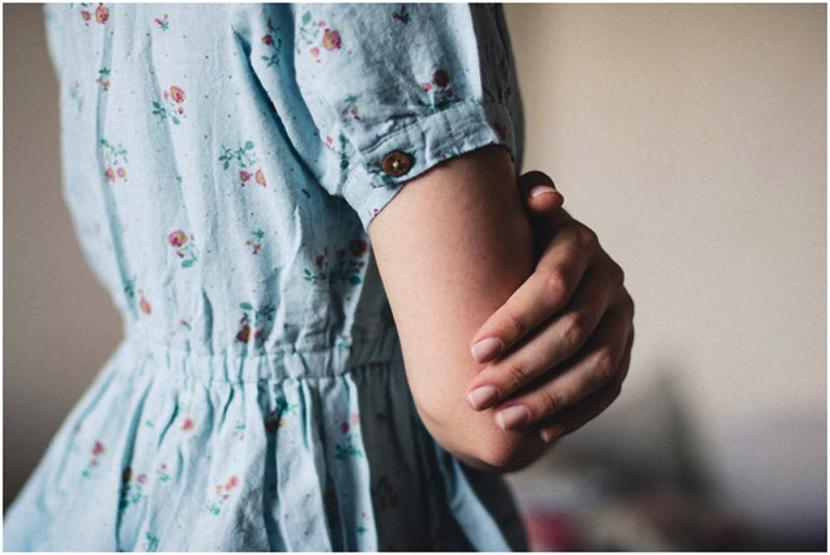 Être féminine avec une robe www.na-kp.fr