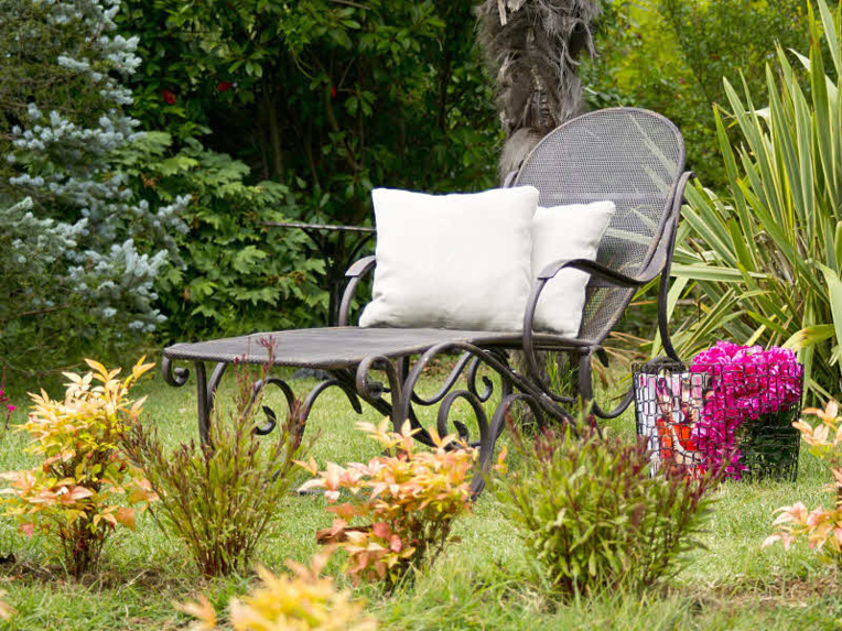 Bain de soleil pour votre jardin. Bain de soleil pour votre jardin.