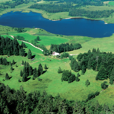Lac de Bellefontaine, Bellefontaine (© CRT Franche-Comté / Didier Lacroix) Lac de Bellefontaine, Bellefontaine (© CRT Franche-Comté / Didier Lacroix)