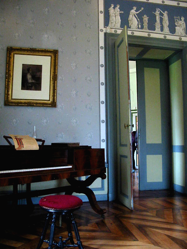 Piano à queue sur lequel aurait joué Chopin à la Villa Palladienne de Syam (D.R.)