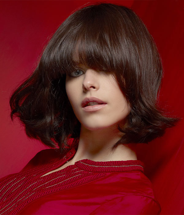 Cheveux ondulés et mi-longs - Coiffure VOG - automne-hiver 2014-2015 Cheveux ondulés et mi-longs - Coiffure VOG - automne-hiver 2014-2015