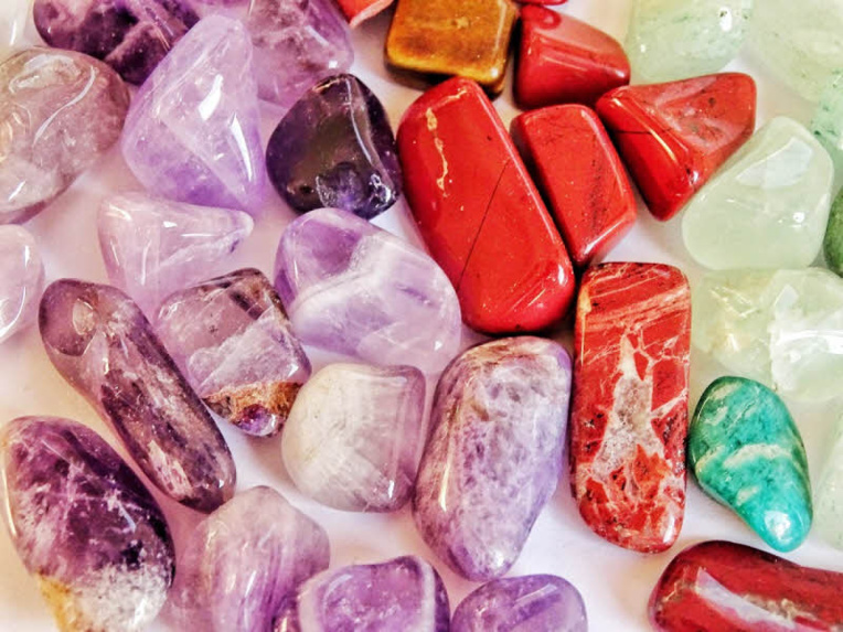 Pierres naturelles. Pierres naturelles.