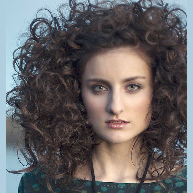 Coiffure cheveux longs - INTERCOIFFURE - tendances printemps-été 2015