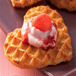 Coeurs de gaufres aux deux fraises Coeurs de gaufres aux deux fraises