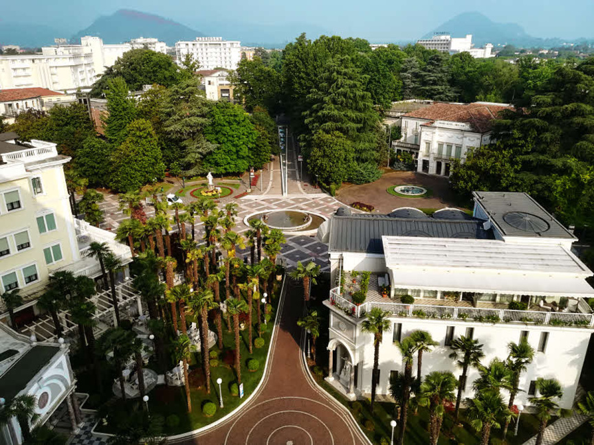 Fangothérapie à Abano : des applications de boue qui font un bien fou Fangothérapie à Abano : des applications de boue qui font un bien fou