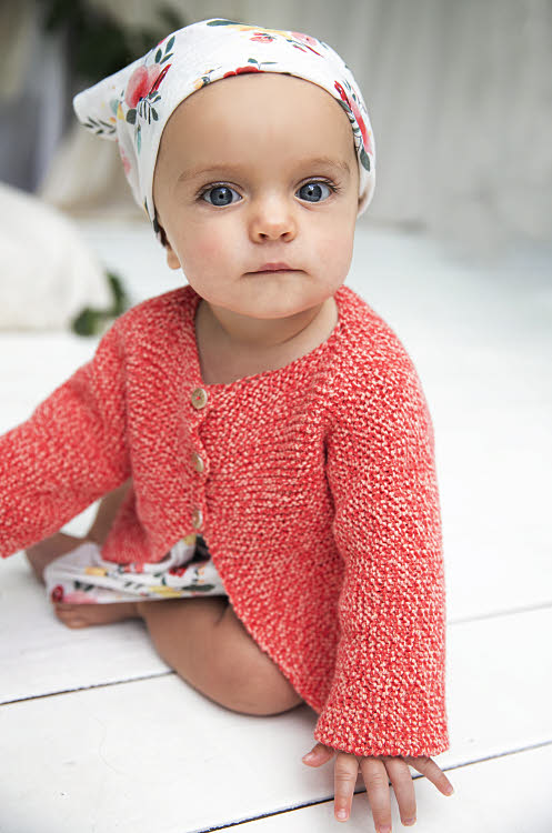 Modèle expliqué : cardigan enfant au point mousse - Création Plassard. Modèle expliqué : cardigan enfant au point mousse - Création Plassard.