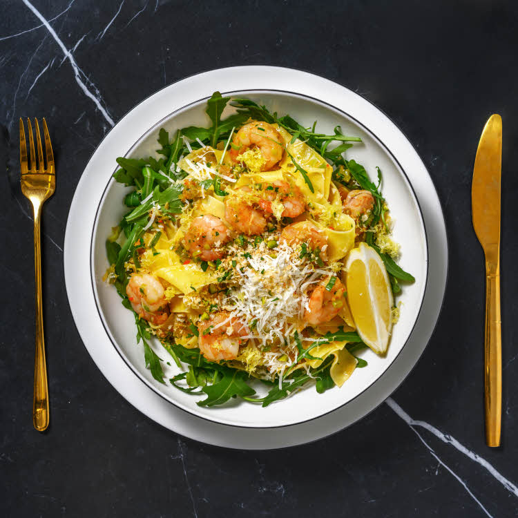 Recette aphrodisiaque : pappardelle aux crevettes, pangrattato, ail & pistaches Recette aphrodisiaque : pappardelle aux crevettes, pangrattato, ail & pistaches