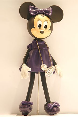 Minnie (©Disney)  par Delphine Charlotte Parmentier pour PRÊT À PORTER PARIS® 2008