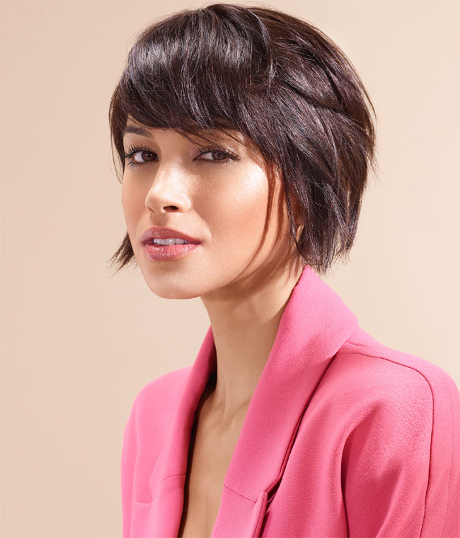 Cheveux foncés fins et courts - Coupe et coiffure INTERMEDE - Printemps-été 2016. Cheveux foncés fins et courts - Coupe et coiffure INTERMEDE - Printemps-été 2016.