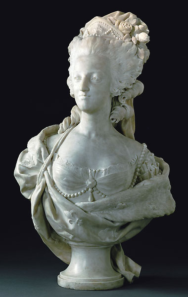 Buste de Marie-Antoinette (1781) par Louis-Simon Boizot © Photo Rmn