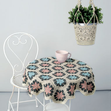 Modèles gratuits : nappe et cache-pot au crochet Modèles gratuits : nappe et cache-pot au crochet