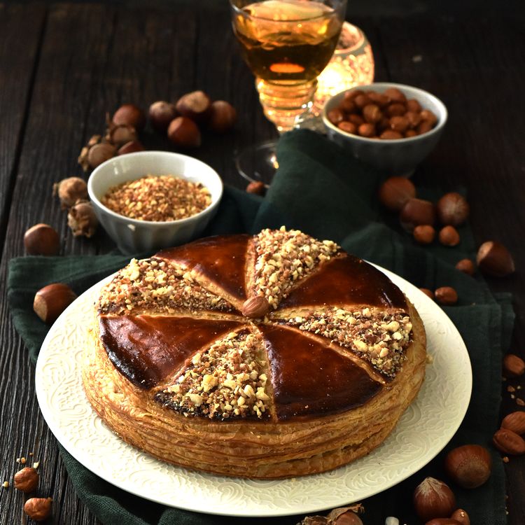 Galette des rois aux noisettes et au pralin