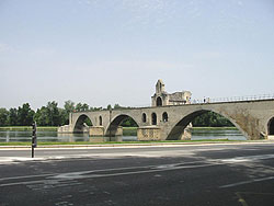 le pont St-Bénezet, dit le pont d'Avignon (D.R.) le pont St-Bénezet, dit le pont d'Avignon (D.R.)