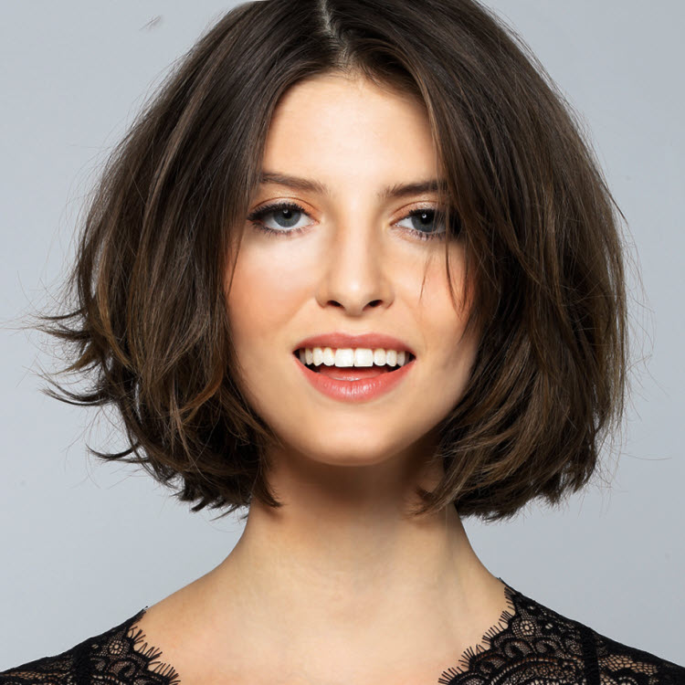 Coiffure cheveux mi-longs BIGUINE Paris - Printemps-été 2018.