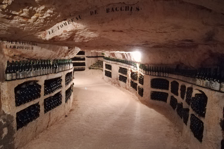 La cave troglodyte du domaine viticole Lelais près du Mans © ABCfeminin.com.