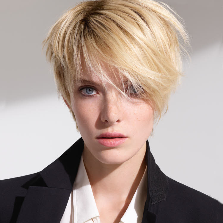 Coupe et coiffure cheveux courts - DESSANGE Paris - Automne-hiver 2019-2020.