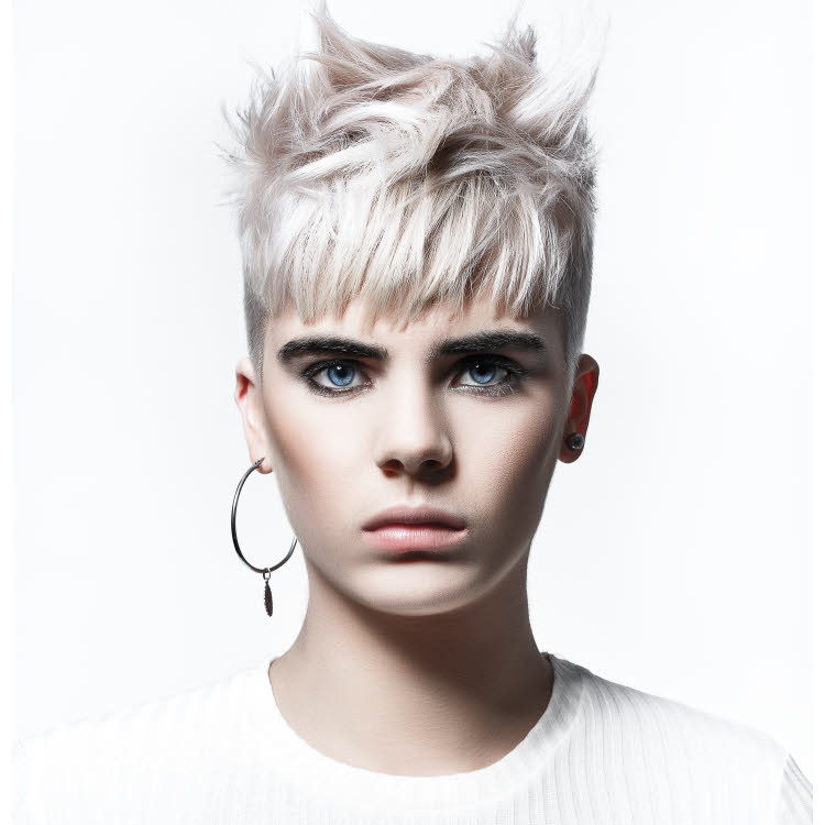 Coupe et coiffure cheveux courts - Coiffure Pierre Ginsburg pour REVLON Professional - Automne-hiver 2019-2020.