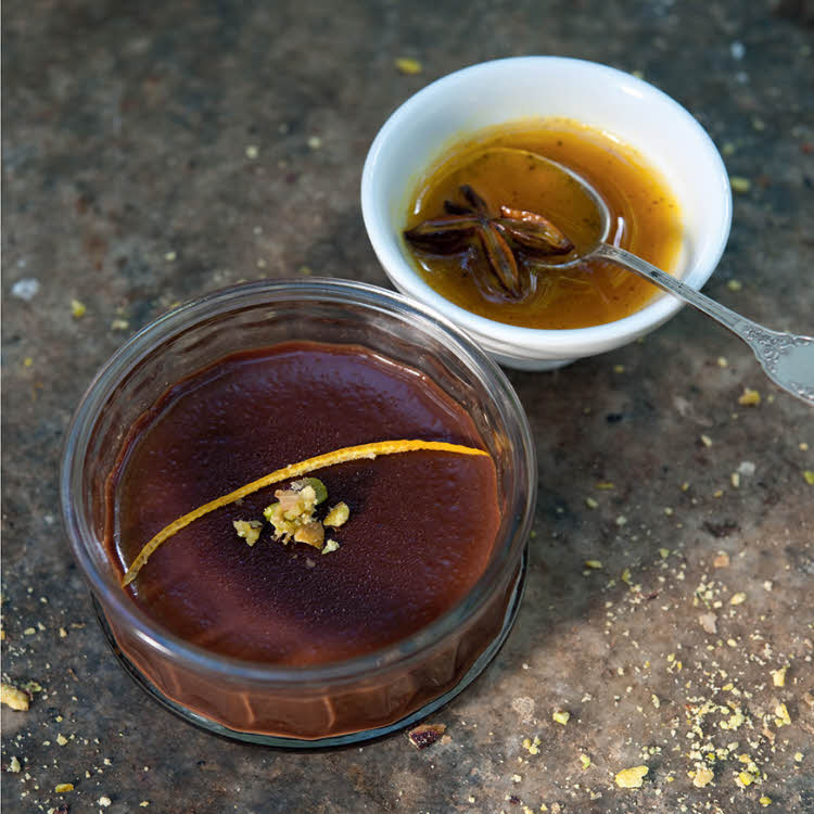 Recette énergie : crème poivrée au chocolat parfumée à l'orange. Recette énergie : crème poivrée au chocolat parfumée à l'orange.