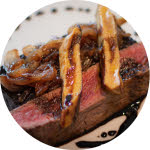 Bœuf Rossini et fondu d’oignon au Floc de Gascogne Bœuf Rossini et fondu d’oignon au Floc de Gascogne
