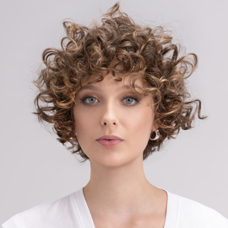 Coupe et coiffure cheveux courts - TCHIP - Printemps-été 2022.