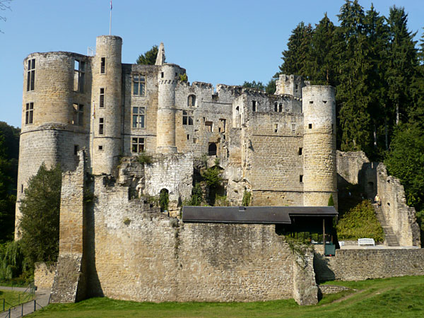 Le château moyenâgeux de Beaufort perdu en pleine nature. (R.L.H.)