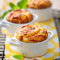 Soufflés piquillos avec pignons de pin