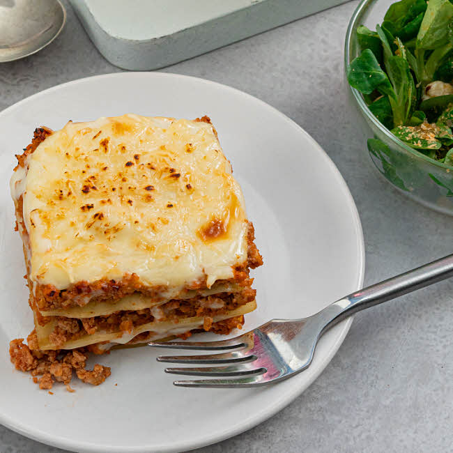 Recette d'été : lasagnes de veau et salade de mâche ®BravoleVeau-SpatuleProd.