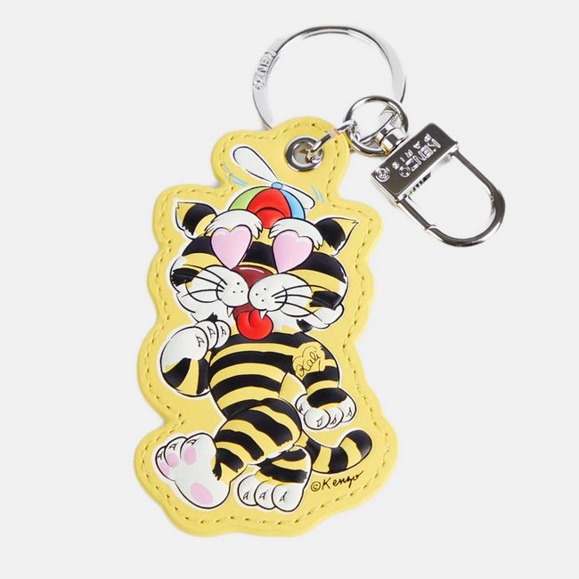 Création Kenzo en vente aux Galeries Lafayette.