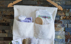 Tricot expliqué : rangement à suspendre au point de riz © Création Plassard.