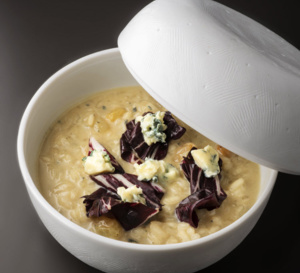 Recette de Pierre Gagnaire : risotto radicchio au Saint Agur et aux raisins