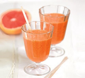 recette : jus de pamplemousse de Floride, carottes et gingembre frais