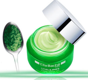 Spirulines Intensif Rides d’Ella Baché rend à la peau le goût de la beauté