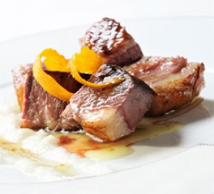 recette gastronomique : canard laqué au caramel de fructose et confiture d’oranges de Séville, purée de navets