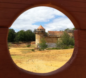 Des châteaux pas comme les autres en Bourgogne-Franche-Comté