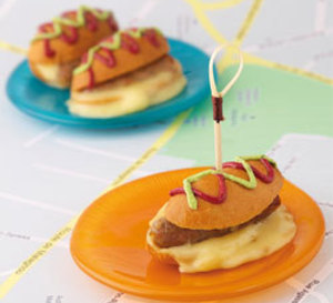 recettes au fromage suisse : farandole des petits 'Hot Dog au Vacherin Mont d’Or AOC'