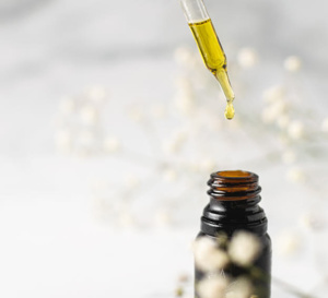 Zoom sur l'engouement pour les cosmétiques à base de CBD