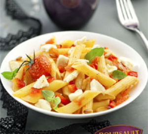 pâtes penne tomates, poivrons et fromage Boursault