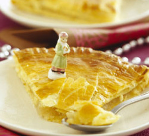 Galette des rois fine fourrée à la compote de poires williams