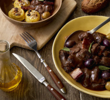 Sauté de bœuf aux olives et palets croustillants de pommes de terre 