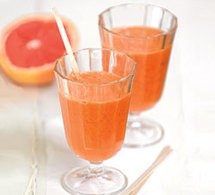 recette : jus de pamplemousse de Floride, carottes et gingembre frais