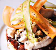 recette gastronomique : volaille farcie aux champignons, polenta crémeuse et coulis fruits rouges