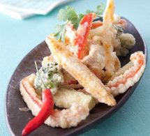 assortiment de tempura de légumes au sésame, sauce Gourmande à la tomate