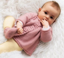 Ensemble layette : cardigan &amp; chaussons - Explications gratuites