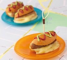 recettes au fromage suisse : farandole des petits 'Hot Dog au Vacherin Mont d’Or AOC'